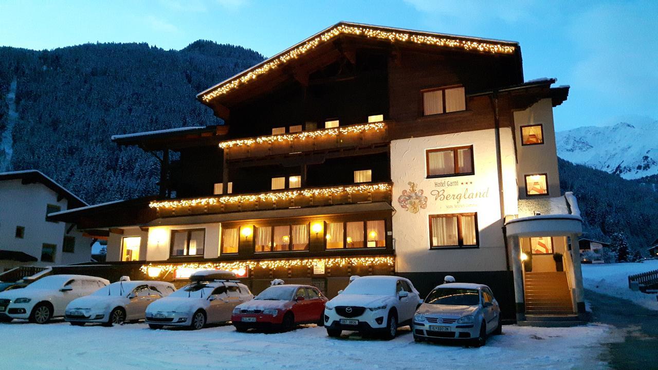 Hotel Garni Bergland Neustift im Stubaital Exterior photo